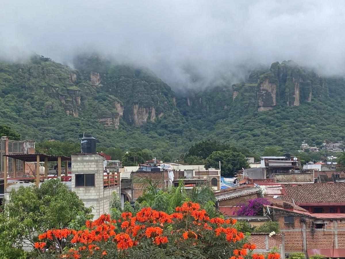 Flor De Cera Hotel Tepoztlan Exterior photo
